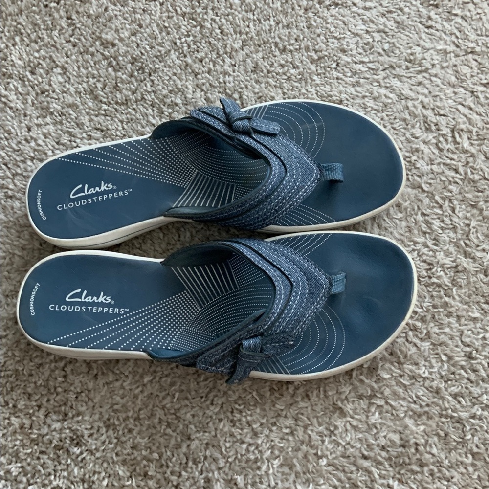 Clarks Cloudstepper Seabreeze Collection Flip Flo… - image 1